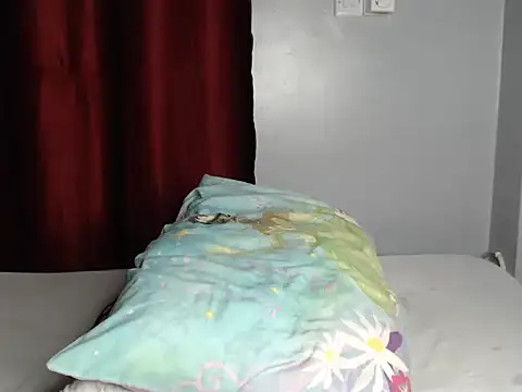 Naughtymis online show from 10.22.25