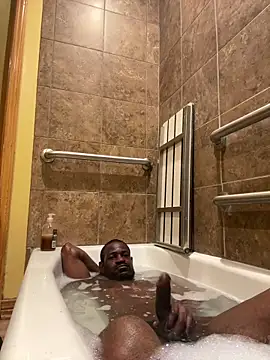 Maculine Stayr online show from 02.18.25