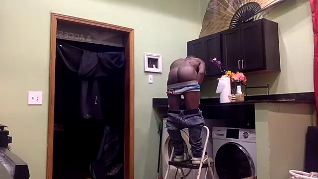 Snapshot of Maculine_Stayr chatting on 01.19.26 Maculine Stayr online show from 01.19.26