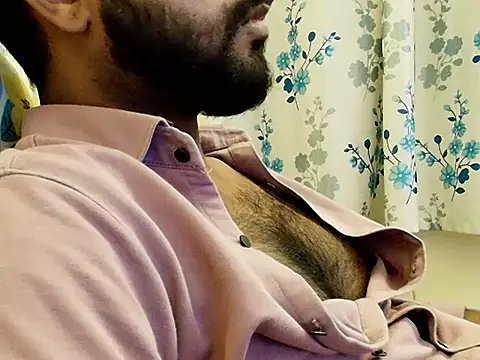 Snapshot of SHENOY3 chatting on 01.31.26 SHENOY3 online show from 01.31.26