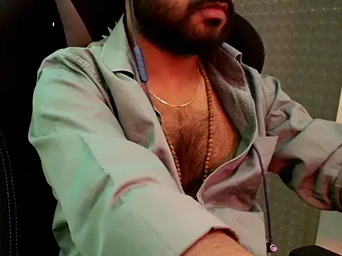 Snapshot of SHENOY3 chatting on 04.05.26 SHENOY3 online show from 04.05.26