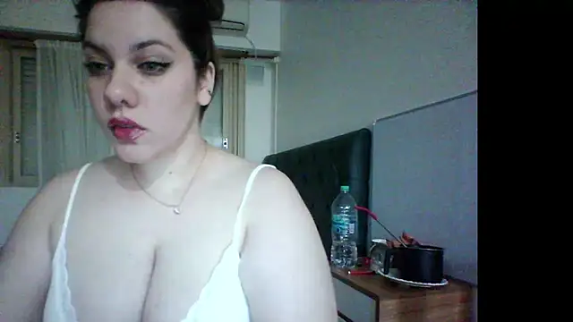 Snapshot of Janefruti chatting on 01.07.26 Janefruti online show from 01.07.26