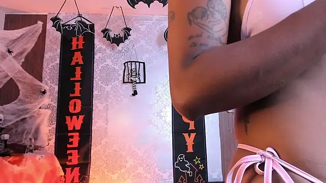 kelly thomson online show from 10.06.25