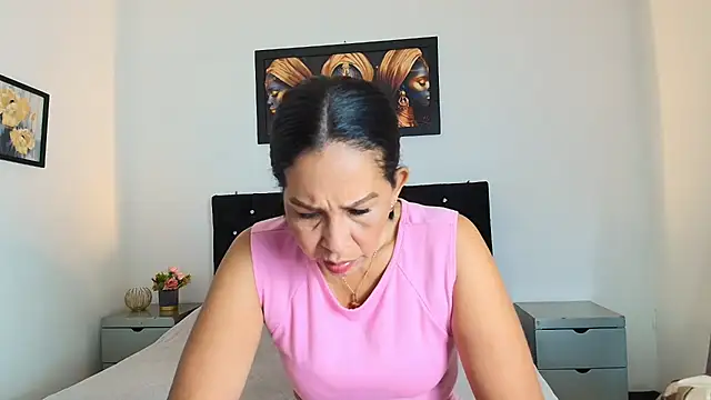 Snapshot of Shanon_mature chatting on 07.25.26 Shanon mature online show from 07.25.26