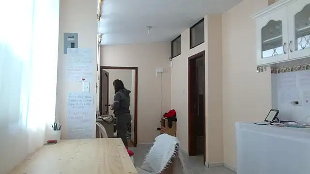 Snapshot of Sara_Brandon chatting on 09.25.25 Sara Brandon online show from 09.25.25