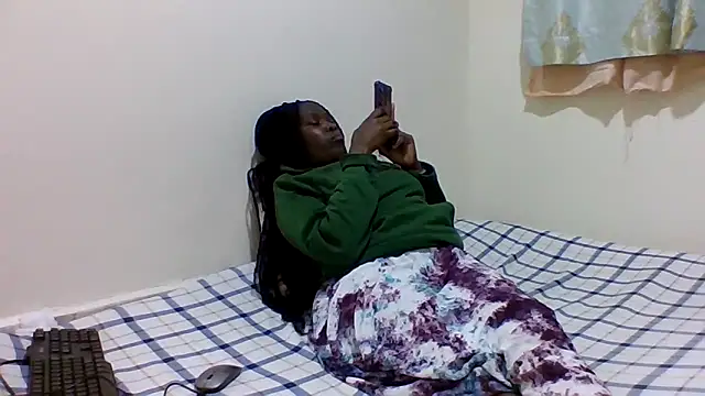 Snapshot of sweetelle09 chatting on 05.22.26 sweetelle09 online show from 05.22.26