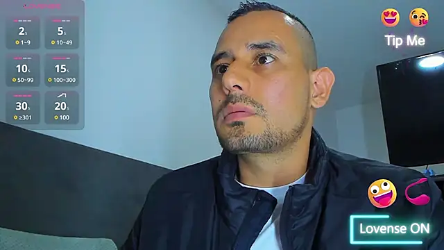 jhonyalzate2 online show from 02.04.25