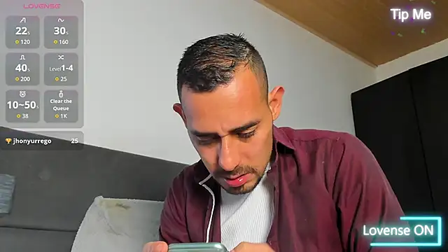 jhonyalzate2 online show from 05.28.26