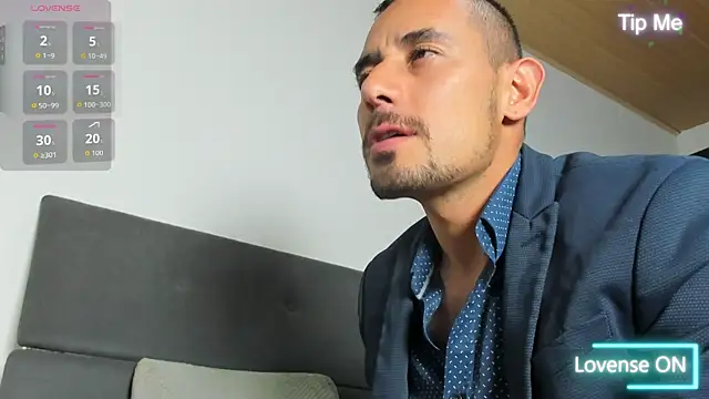 jhonyalzate2 online show from 06.19.26