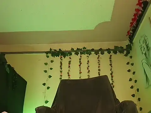 Snapshot of Chancebambi chatting on 12.22.25 Chancebambi online show from 12.22.25