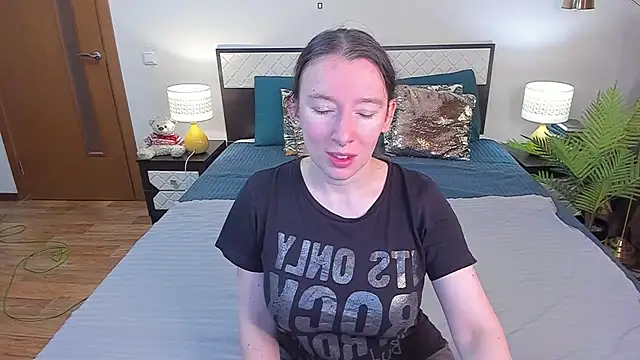 Snapshot of CatherineWalls chatting on 06.09.26 CatherineWalls online show from 06.09.26