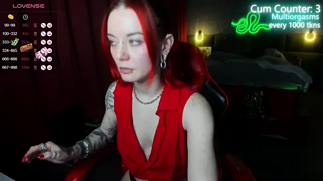 MaxPhoenixx online show from 12.02.24