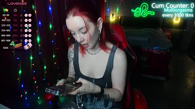 MaxPhoenixx online show from 02.20.25