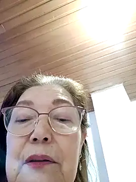 Vicky Rosse online show from 01.28.25