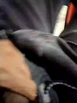 Lachuchaenlacara1988 online show from 01.21.25