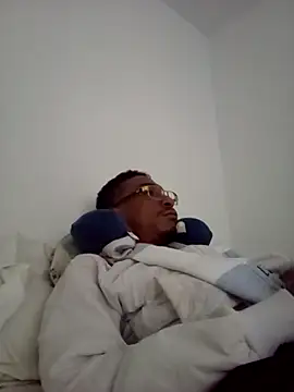 Snapshot of mellow_smoke chatting on 01.12.26 mellow smoke online show from 01.12.26