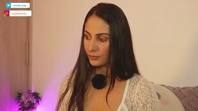 Snapshot of vicky_rachell chatting on 11.10.25 vicky rachell online show from 11.10.25