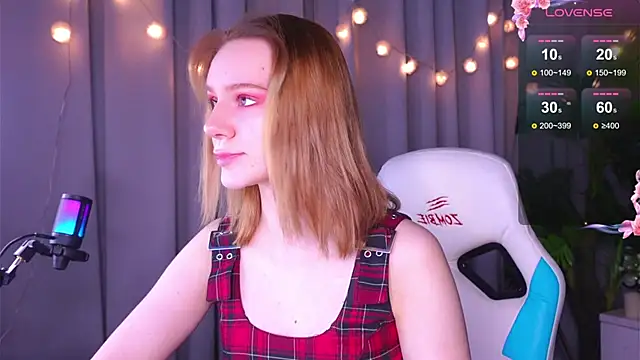 Snapshot of Ramona___ chatting on 12.26.24 Ramona online show from 12.26.24