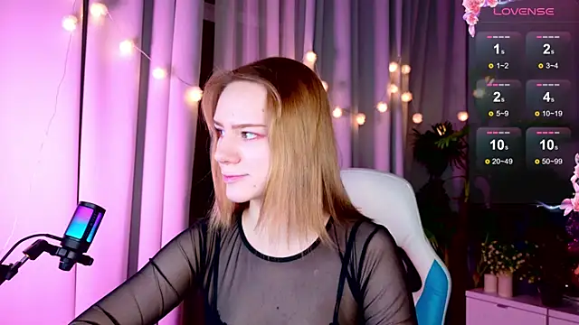 Snapshot of Ramona___ chatting on 01.02.25 Ramona online show from 01.02.25