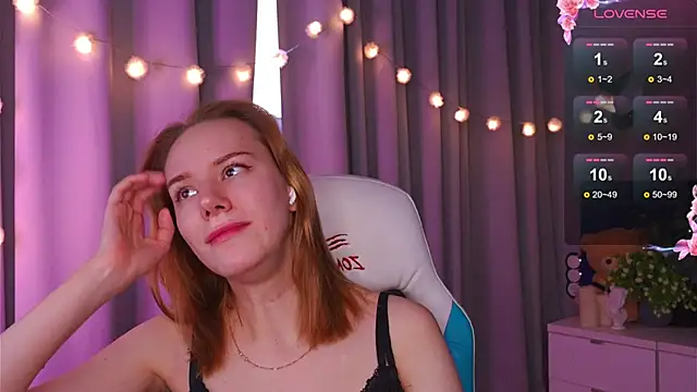 Snapshot of Ramona___ chatting on 01.31.25 Ramona online show from 01.31.25