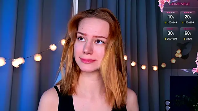 Snapshot of Ramona___ chatting on 03.10.25 Ramona online show from 03.10.25