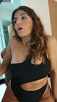 Snapshot of Carolain3_9 chatting on 04.14.26 Carolain3 9 online show from 04.14.26