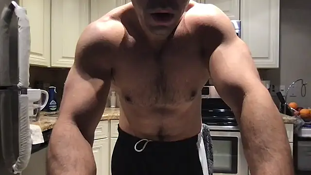 BigGuyMuscle online show from 02.04.26