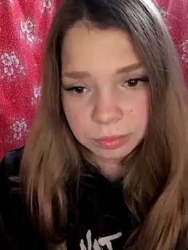 Zuli Kiska online show from 12.17.25