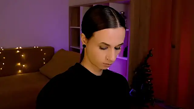 ItsAlisia online show from 01.19.26