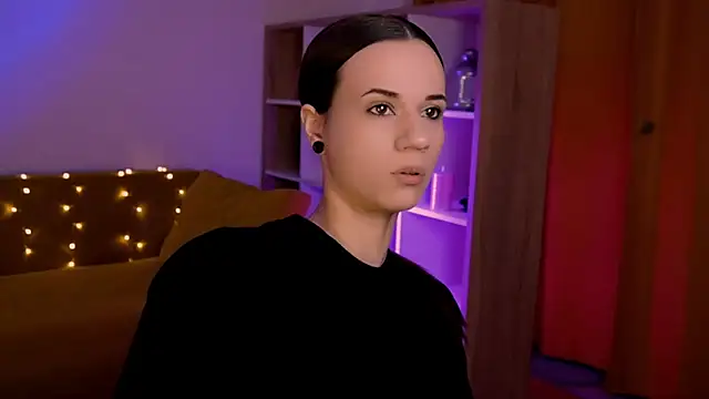 ItsAlisia online show from 02.22.26