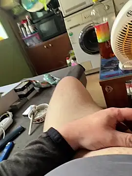 MatThiAs2806 online show from 04.25.26