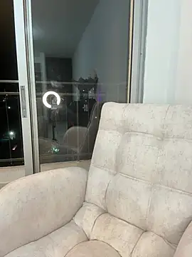 Snapshot of WowAna chatting on 03.03.25 WowAna online show from 03.03.25