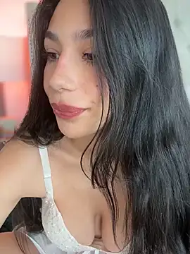 LoveLillyy online show from 01.17.25