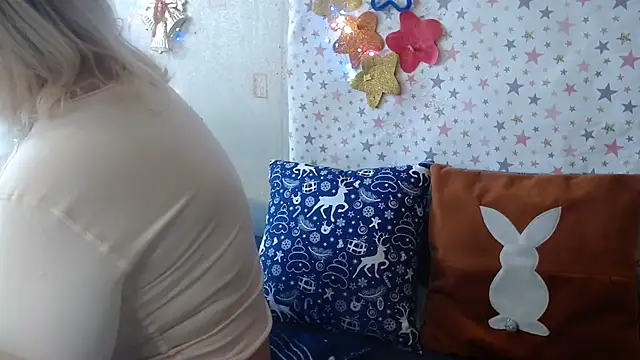 QueenLana online show from 02.04.26