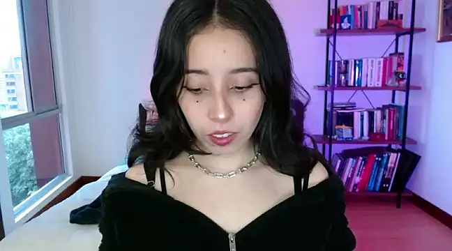 babyluna 8 8 online show from 12.31.24