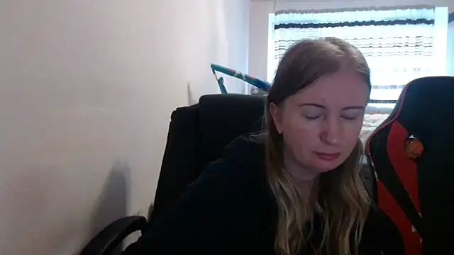 PeterAndJen online show from 09.19.25