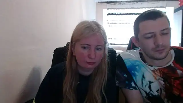 Snapshot of PeterAndJen chatting on 06.03.26 PeterAndJen online show from 06.03.26