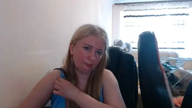 Snapshot of PeterAndJen chatting on 06.27.26 PeterAndJen online show from 06.27.26
