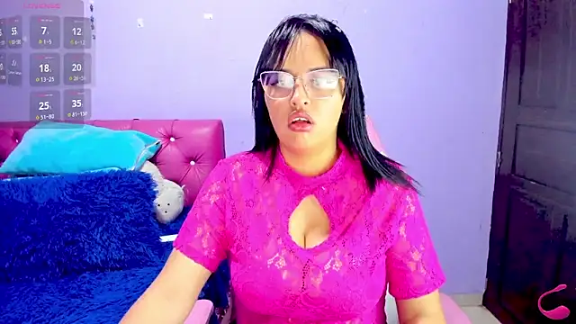 Snapshot of crissn0707 chatting on 09.19.25 crissn0707 online show from 09.19.25