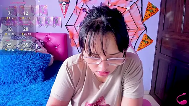 Snapshot of crissn0707 chatting on 10.27.25 crissn0707 online show from 10.27.25