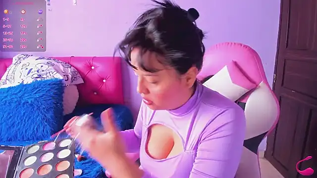 Snapshot of crissn0707 chatting on 11.20.25 crissn0707 online show from 11.20.25