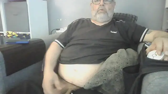 Snapshot of Naturistmale45 chatting on 04.16.26 Naturistmale45 online show from 04.16.26