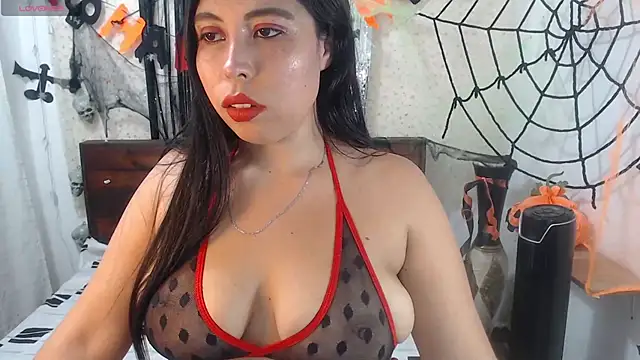 NikkieMilky online show from 10.25.25