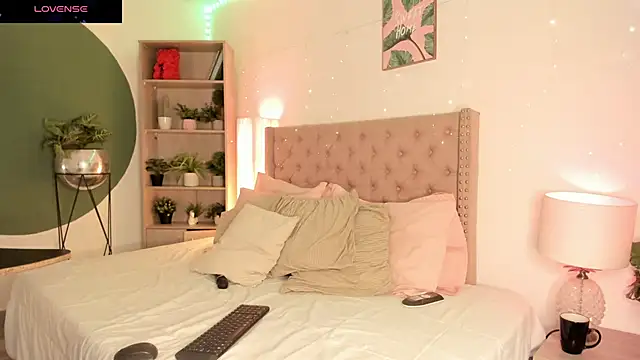 Snooky Clinton online show from 01.18.25