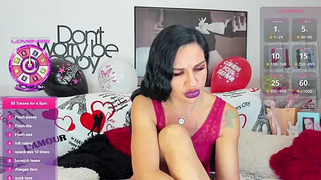 Tara Bloss online show from 03.23.25