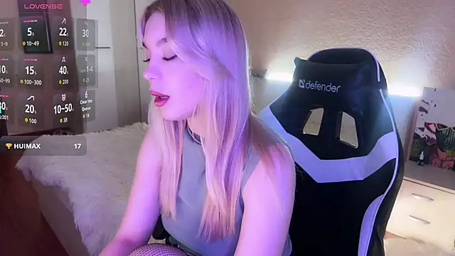 ariashaa online show from 10.31.25