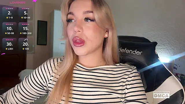 ariashaa online show from 11.22.25