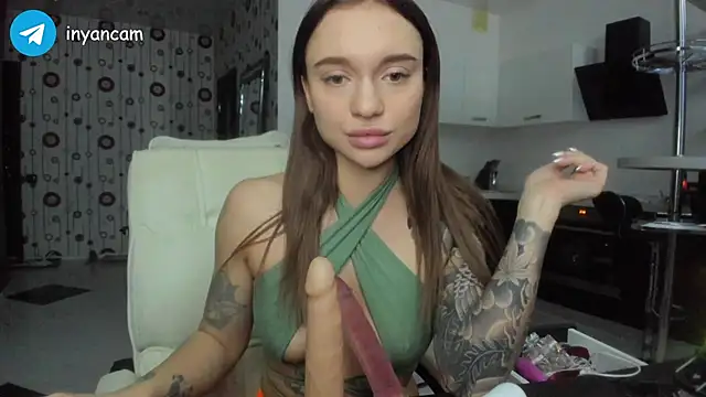 Snapshot of _in_yan chatting on 01.27.25 in yan online show from 01.27.25