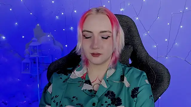 AsheLucker online show from 01.23.25