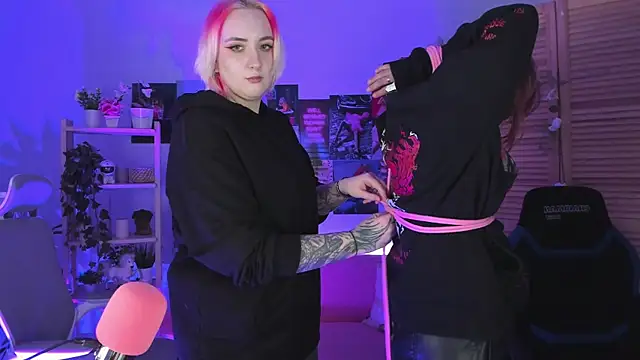 AsheLucker online show from 02.13.25